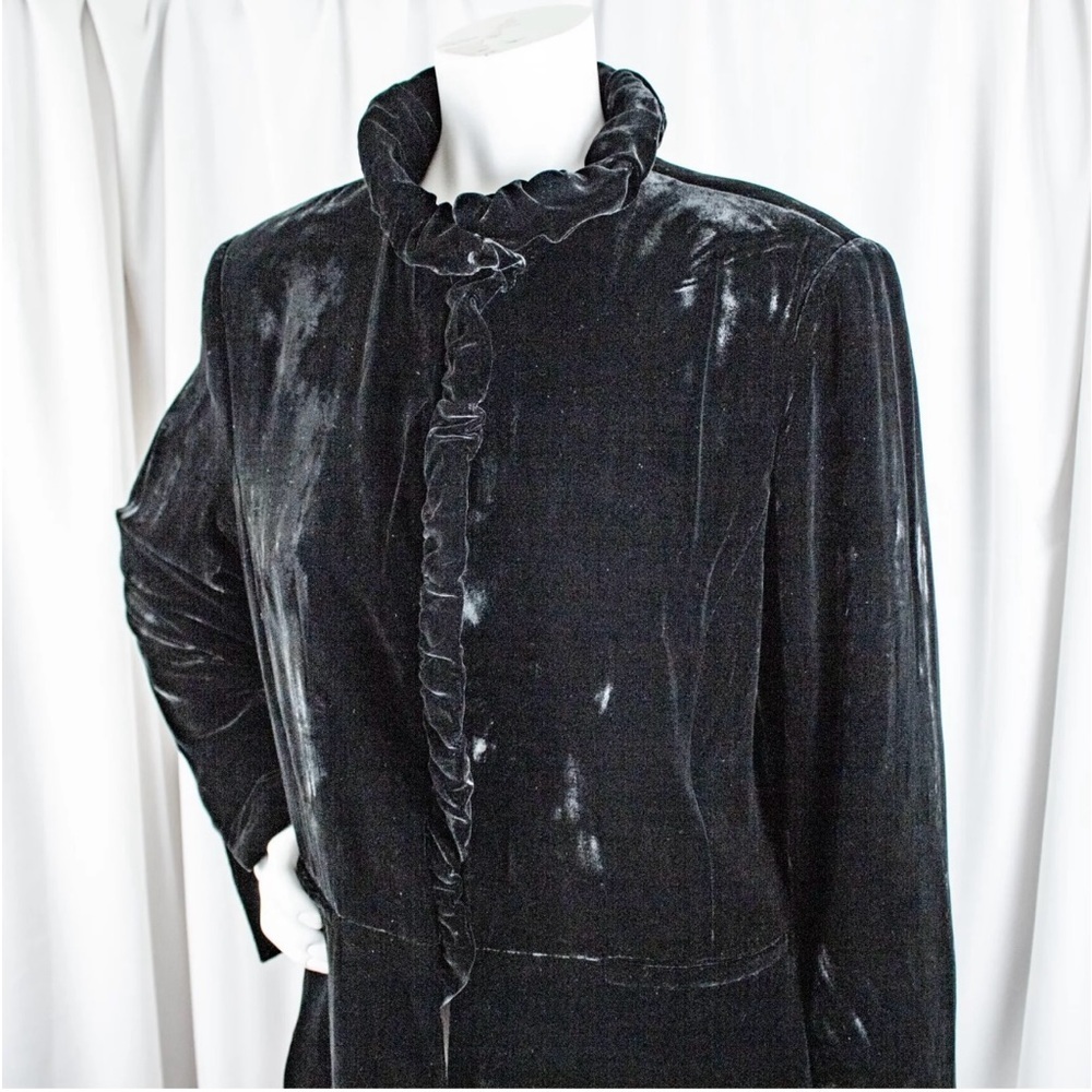 Lafayette 148, NewYork, black, Ruffle, cropped, velvet feminine jacket, career - Picture 4 of 10